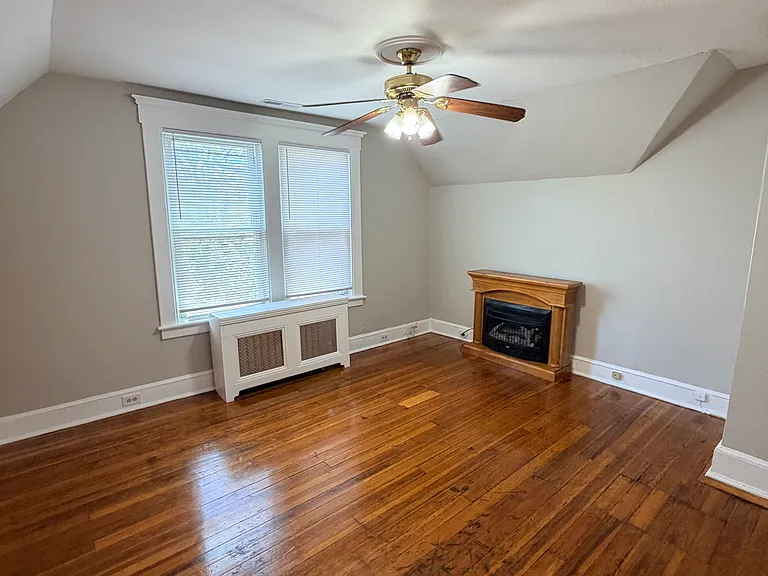 64 Stanley St #3 — Photo 2