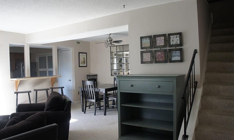 1st image of 87 Rosewood Dr