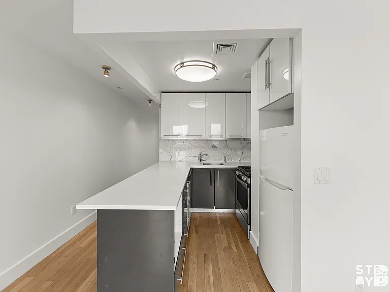 591 Flushing Ave #7APH — Photo 5