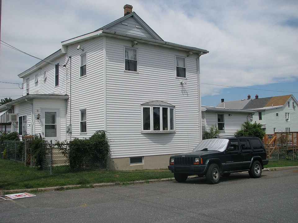 Great Corner Lot!