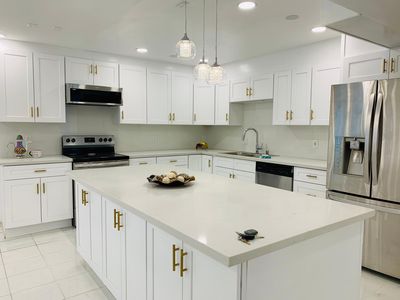 5301 Balboa Blvd, Encino, CA, 91316