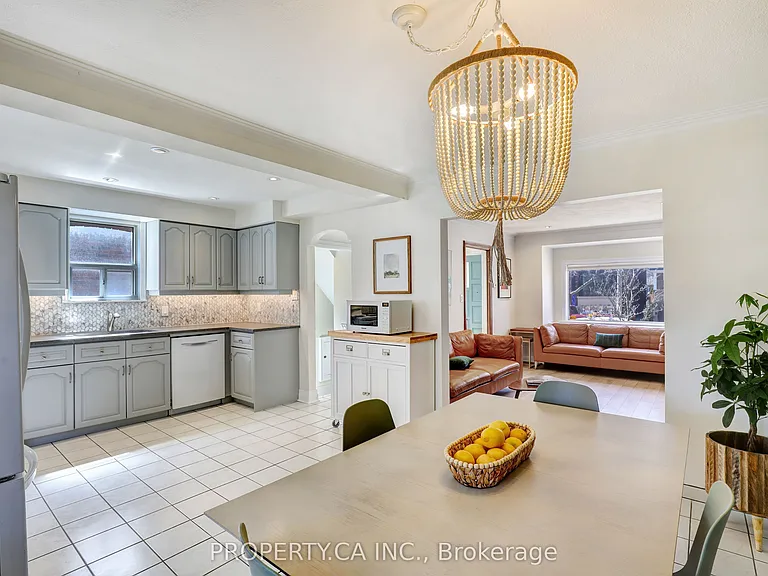 135 Cadorna Ave — Photo 14