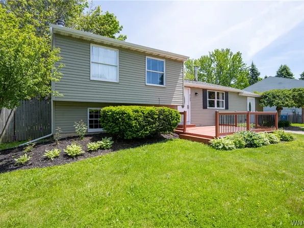 7125 Brandywine Dr, Derby, NY 14047