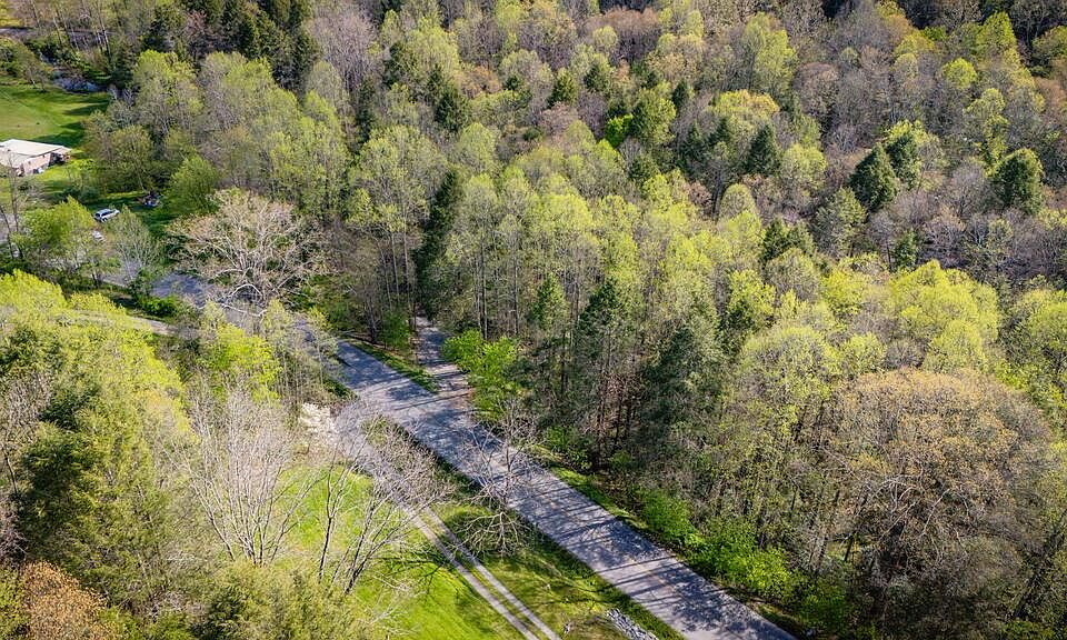 1st image of Guest River Rd