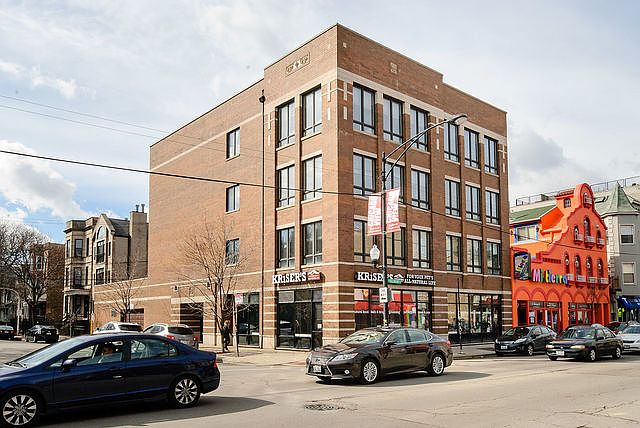 1st image of 1031 W Belmont Ave #3E