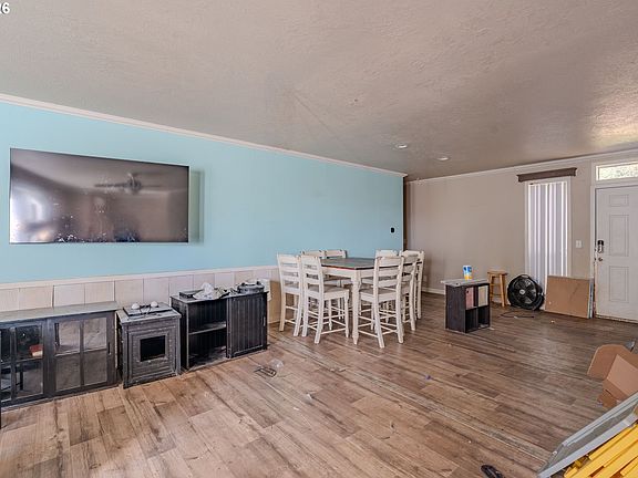 5th image of 28304 NE Hathaway Rd