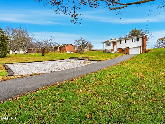 3rd image of 1336 Tom Breeden Rd