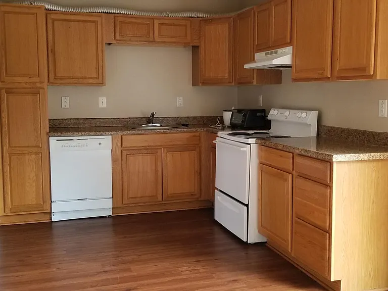 412 Rann Ct — Photo 10
