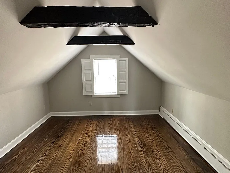 2860 Whitney Ave #1 — Photo 15