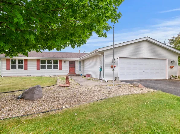 108 Harvest Glenn Dr, Davis Junction, IL 61020