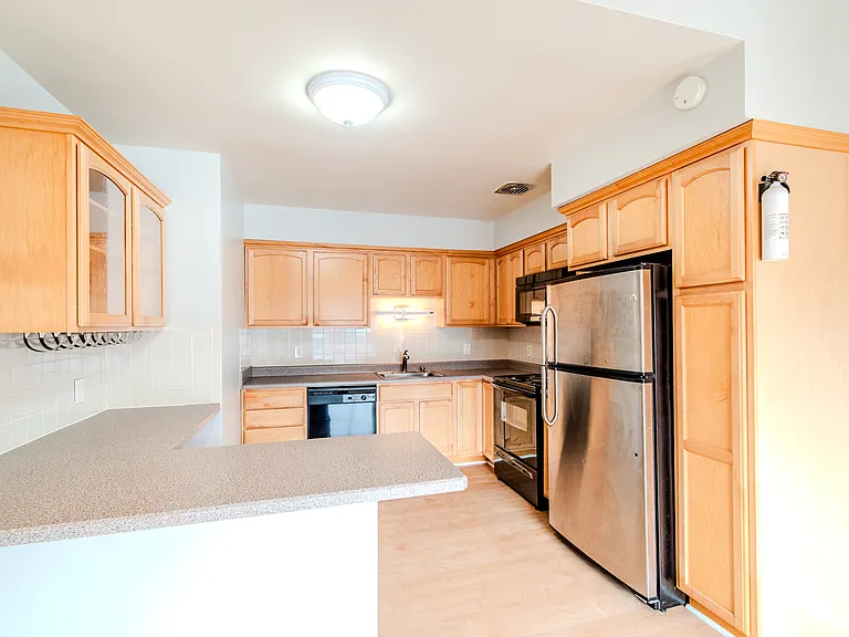 361 N Eton St #5 — Photo 6