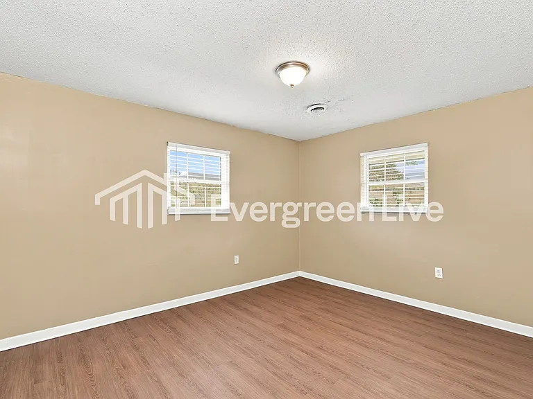 3153 Truxton Rd — Photo 10