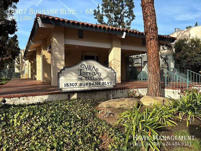 18307 Burbank Blvd #68 — Photo 17