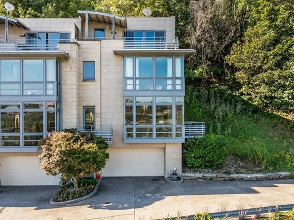 46 Windom Hill Pl, Pittsburgh, PA 15203