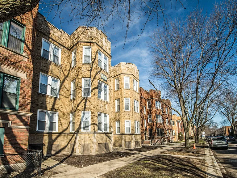 7748 S East End Ave — Photo 13