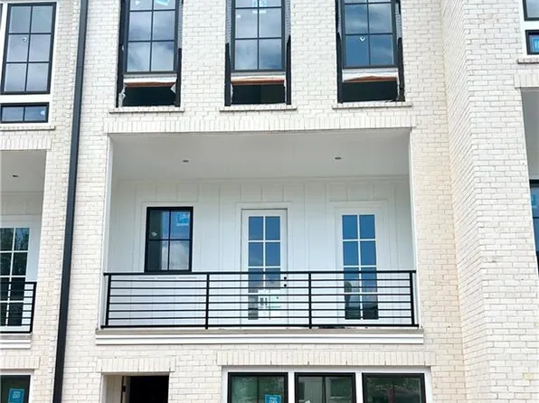 2696 Mackintosh Ct #34, Brookhaven, GA 30319
