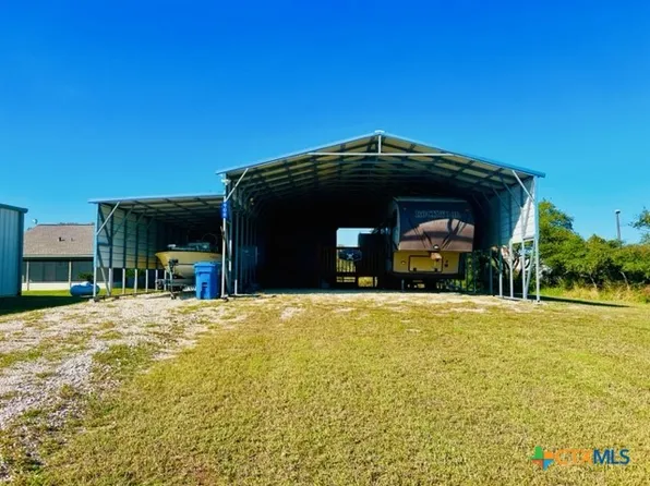 908 W Tyler Ave, Port O'Connor, TX 77983