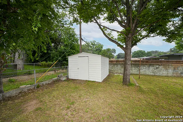 783 Clearview Dr — Photo 27