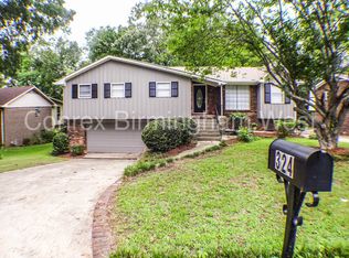 324 Englewood Dr, Fairfield, AL 35064