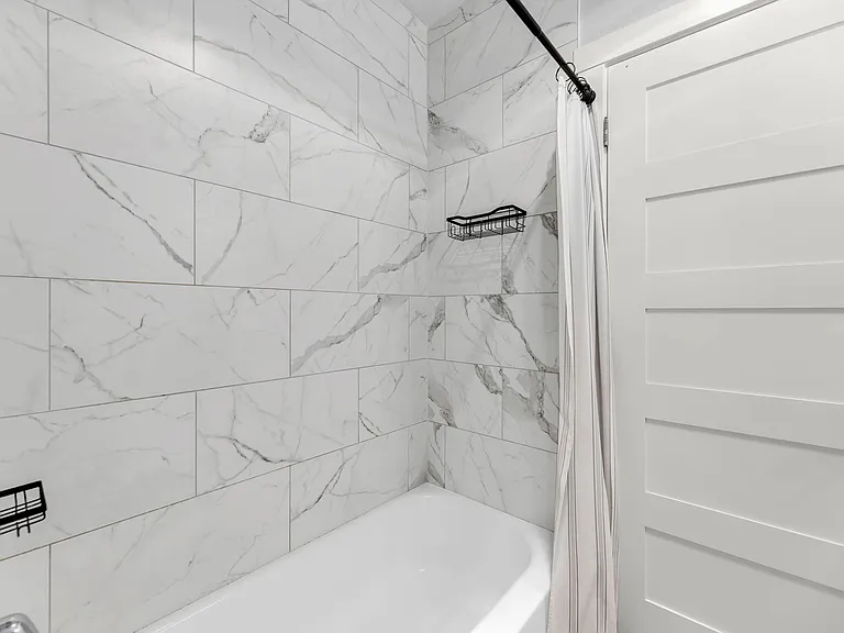 2102 NW Kelly Dr #15 — Photo 20