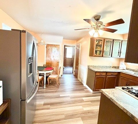 5th image of 4738 Mill Stream Ct