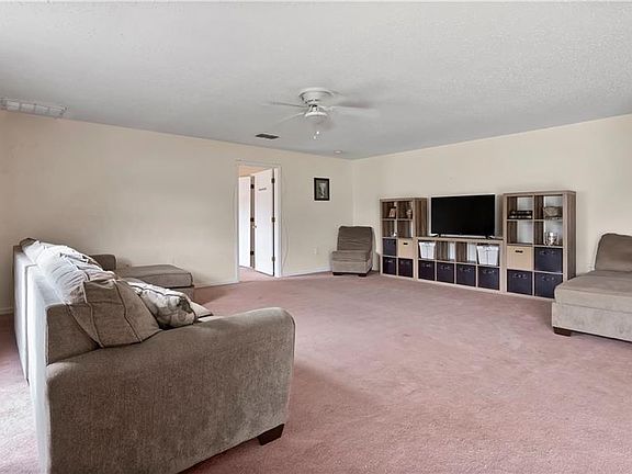 5th image of 2138 Medina Hills Ln