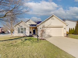 5872 Lost Oaks Dr, Carmel, IN