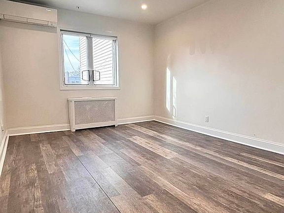 5th image of 20-54 23rd St #2