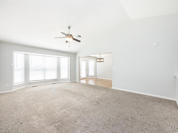 5th image of 3033 Wye Oak Dr