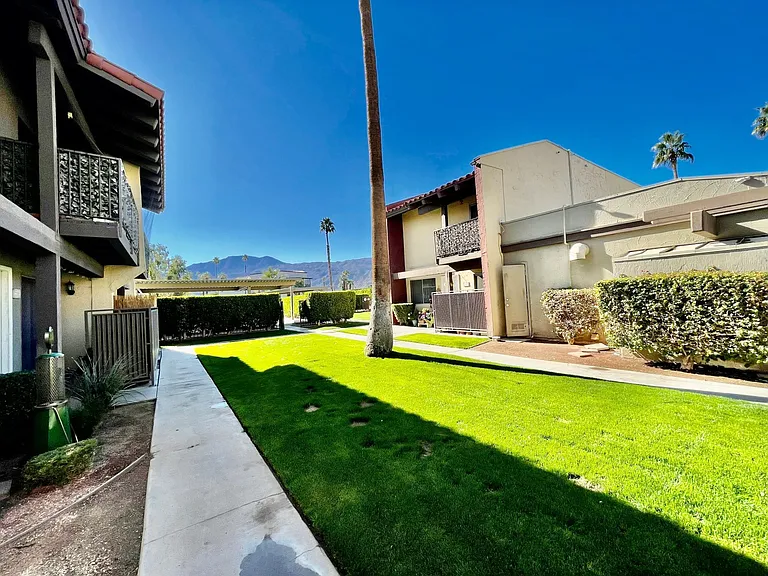 51025 Avenida Martinez #A11 — Photo 19