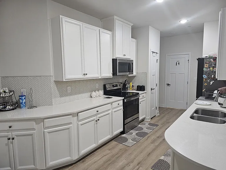 238 Marion Rd — Photo 6