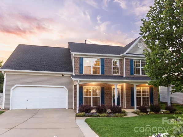 1005 Onotoa Dr, Indian Trail, NC 28079