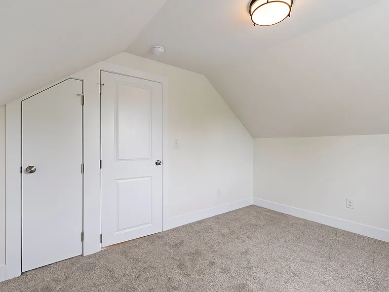 116 Winchester Dr — Photo 29