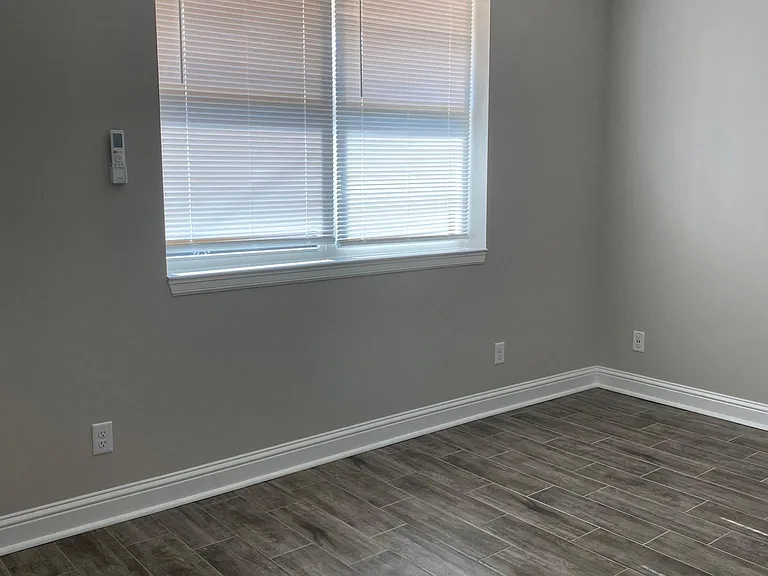 901 Broadway Blvd #103 — Photo 18