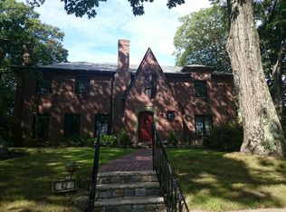 42 Arlington Rd, Brookline, MA 02467