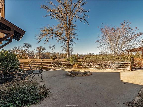 2nd image of 9618 Lancaster Dr