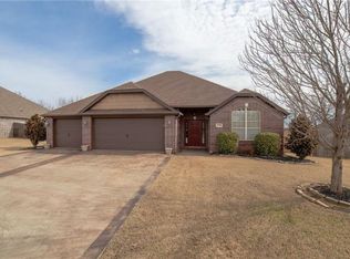 5709 S 66th St, Cave Springs, AR 72718