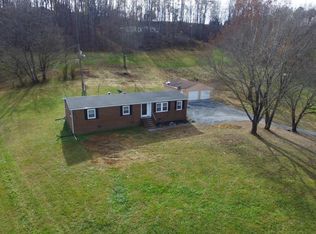 1173 Old Sessler Mill Rd, Troutville, VA 24175