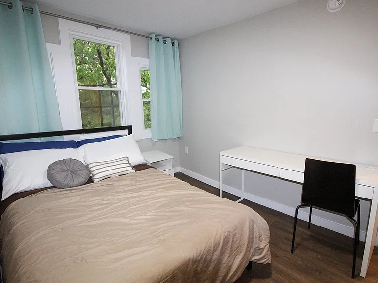 522 Stewart Ave — Photo 242