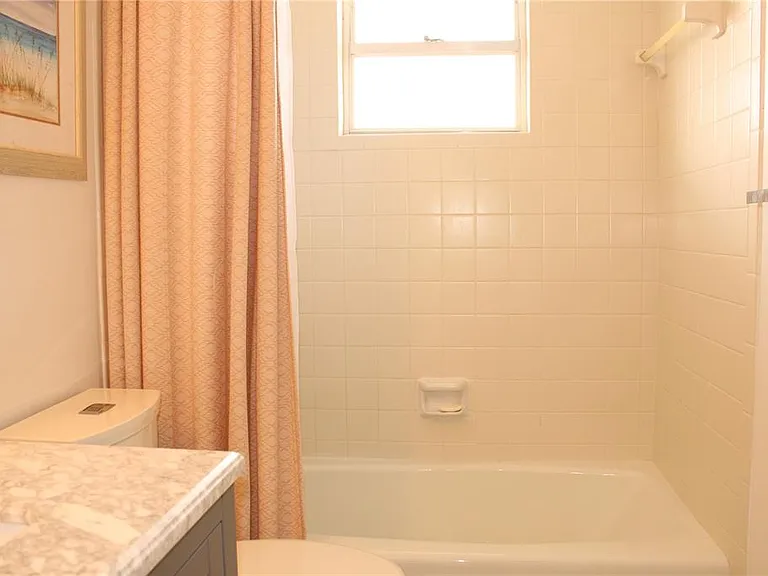 4240 Ironwood Cir #404 — Photo 31