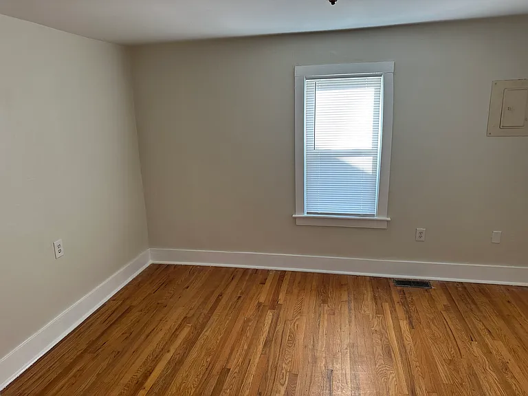1512 Smallhouse Rd — Photo 7