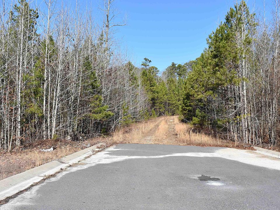 1st image of Oak Creek Dr