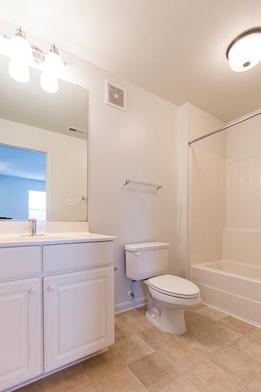303 Sunchase Blvd N, Farmville, VA 23901 Zillow