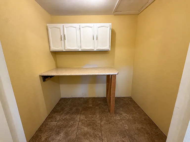 200 E Permian Dr — Photo 9