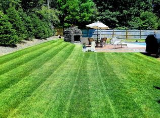 17 Smiths Ln, Kingston, MA 02364