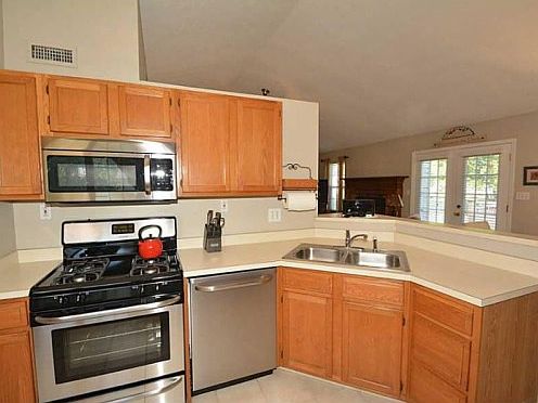 4th image of 6054 Buell Ln