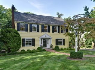 55 Beekman Rd, Summit, NJ 07901