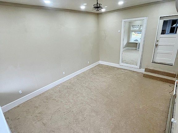 3rd image of 321 Union Ave