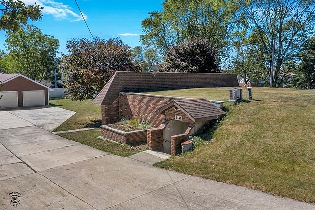 1st image of 6141 167th St