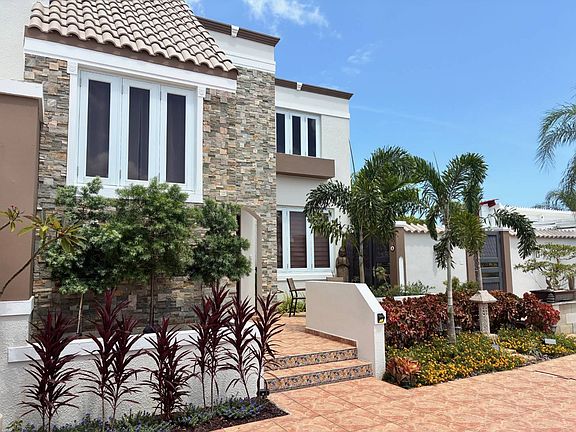 3rd image of Urb Paisajes Del Lago #A